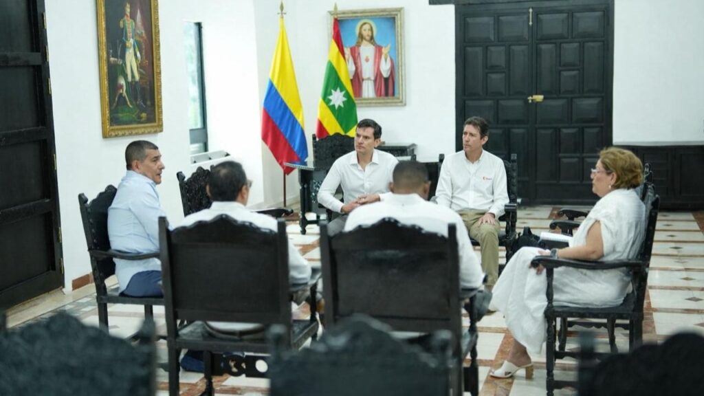 Alcalde Dumek Turbay y Terpel fortalecen trabajo conjunto para que TransCaribe siga moviéndose con energías limpias