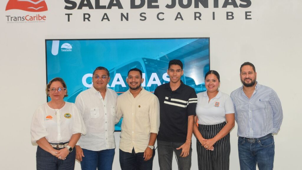 Alcaldía de Cartagena y TransCaribe continúan mesas de trabajo con estudiantes